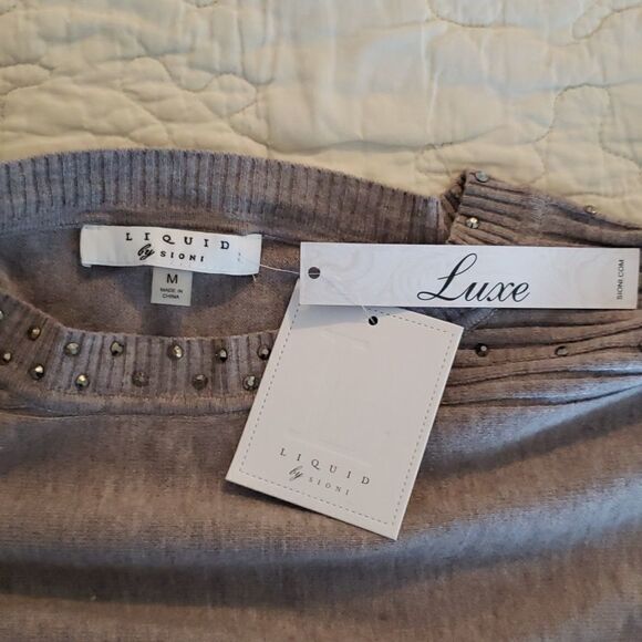 Liquid by Sioni Sweater - Picture 16 of 16